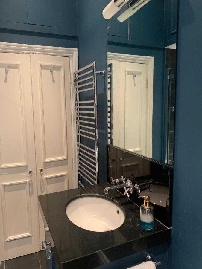 Charming And Full Of Character Apartman London Kültér fotó